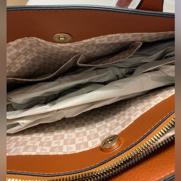 NEW London Fog Shoulder Bag with Silk Ribbon Red Floral Print - Picture 13 of 15